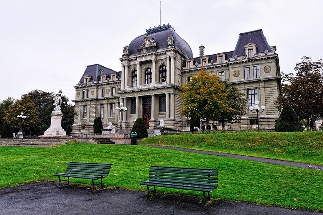 Lausanne